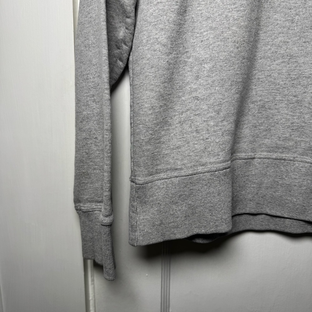 Champion Vintage Classic Gray Crewneck Sweatshirt Athleticwear Medium - Picture 2 of 11